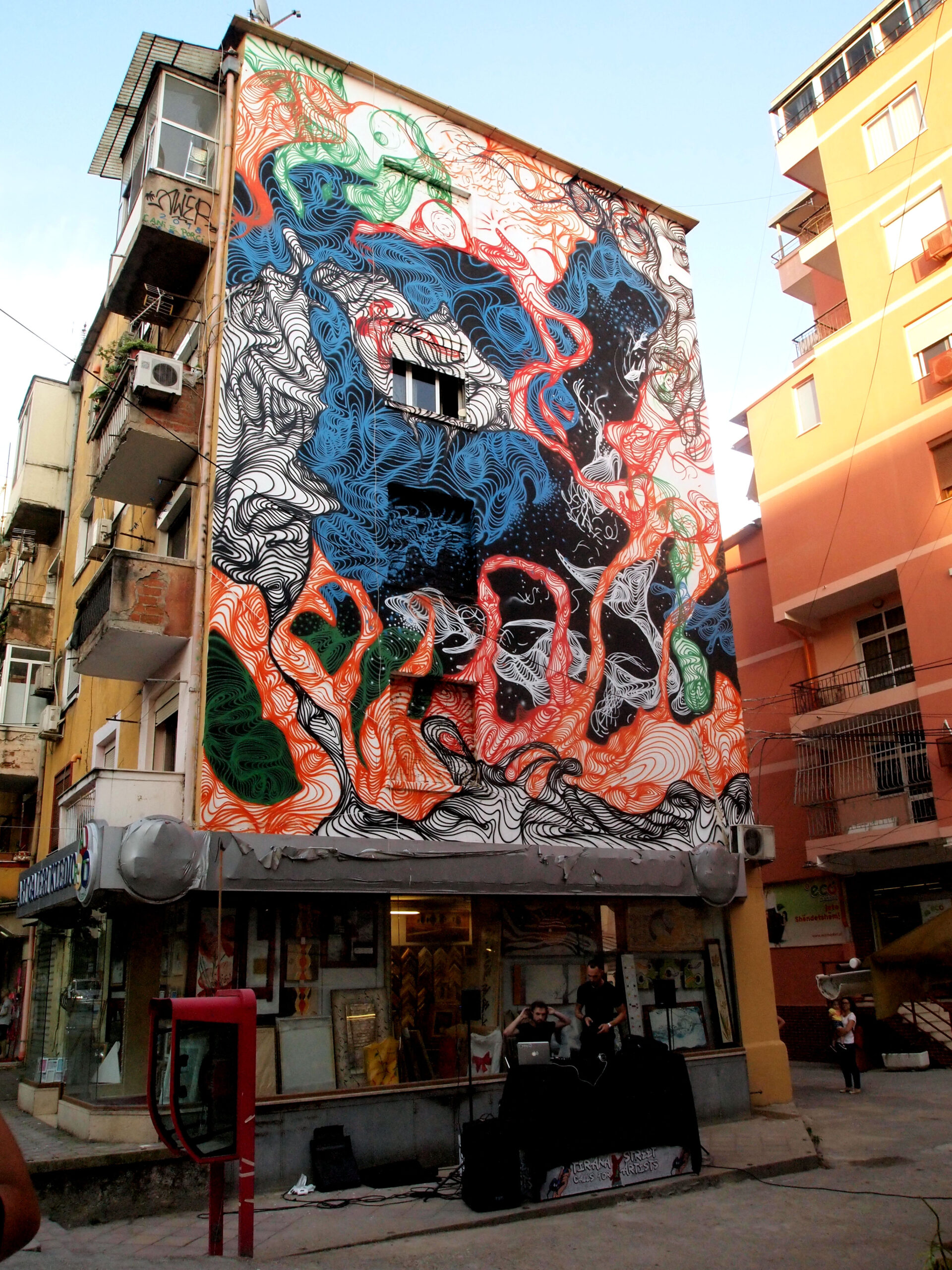 “HINC FELIX ILLA CAMPANIA EST” interpretata da Chekos’art